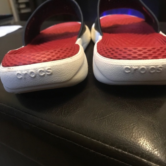 Crocs - Picture 3 of 4